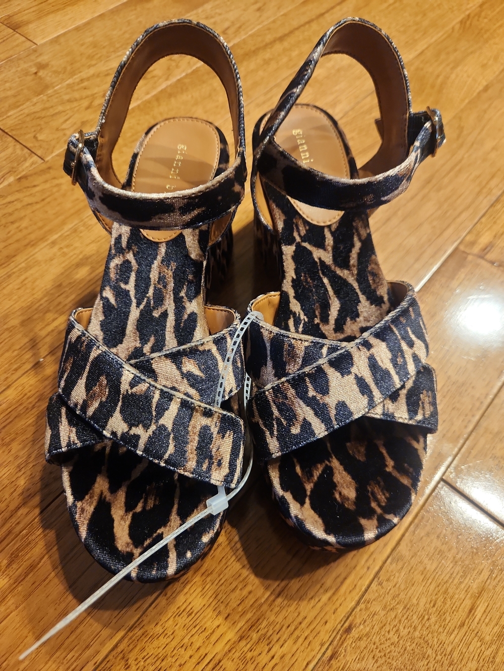 Gianni Bini Leopard Velvet Platform Block Heel Sandals Size 8M
